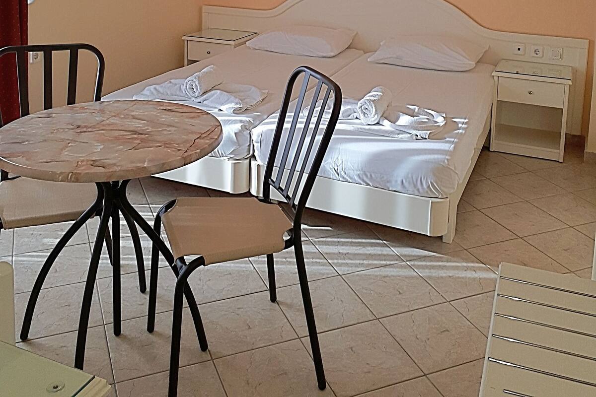 Double Room, Balcony