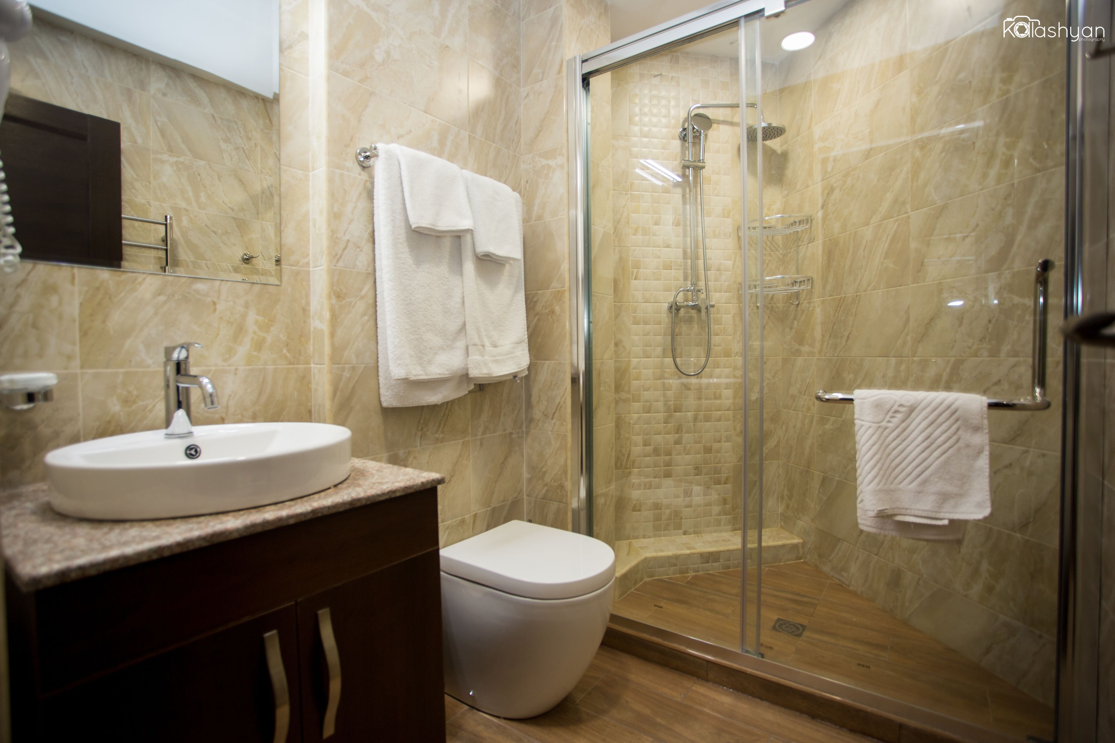 Appartement, 1 slaapkamer | Badkamer | Een douche, handdoeken
