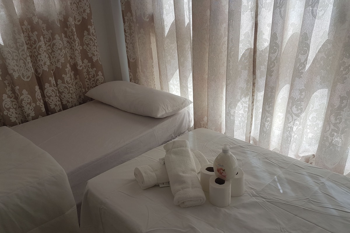 Twin Room, Shared Bathroom