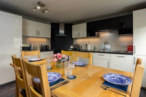 Appartement (2 Bedrooms) | Cuisine privée