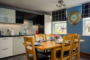 Lägenhet (2 Bedrooms) | Eget kök | Stort kylskåp, mikrovågsugn, ugn och spishäll
