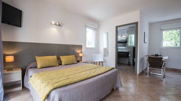 1 chambre, décoration personnalisée, ameublement personnalisé
