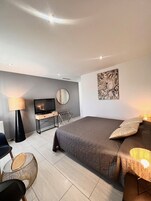 高级双人房 | 特色装修、特色家居、隔音、婴儿床