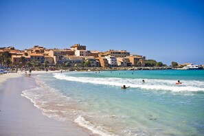 Beach nearby - Les Alizés Résidence & Spa  (Monticello)