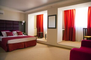 Minibar, desk, blackout drapes, free WiFi - Milot Hotel (Volzhskiy)