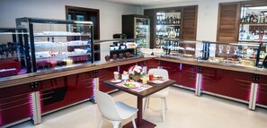 Free daily self-serve breakfast