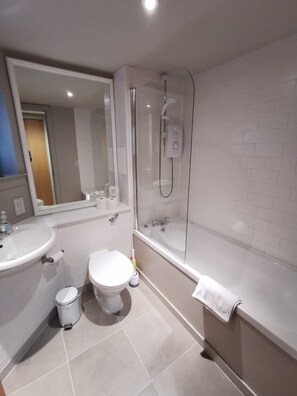 Appartement (2 Bedrooms) | Salle de bain