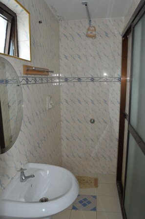 Einzelzimmer, Nichtraucher | Dusche im Bad