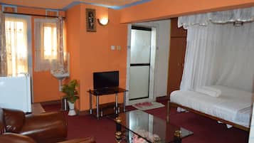 Double Room, 1 Double Bed, Non Smoking | Free cots/infant beds, rollaway beds, free WiFi, bed sheets