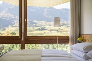 Superior Double Room, Balcony, Lake View