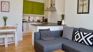 Unclassified image, 4 of 31, button - Newly Furnished Apartment in Edinburgh City Centre (Edinburgh)