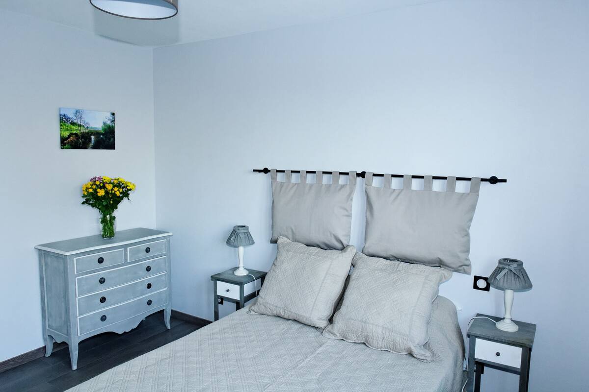 Double Room (Chambre aux Mésanges)
