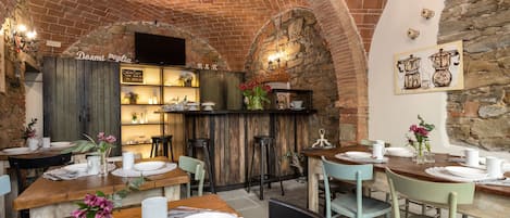 Daily buffet breakfast (EUR 10 per person)