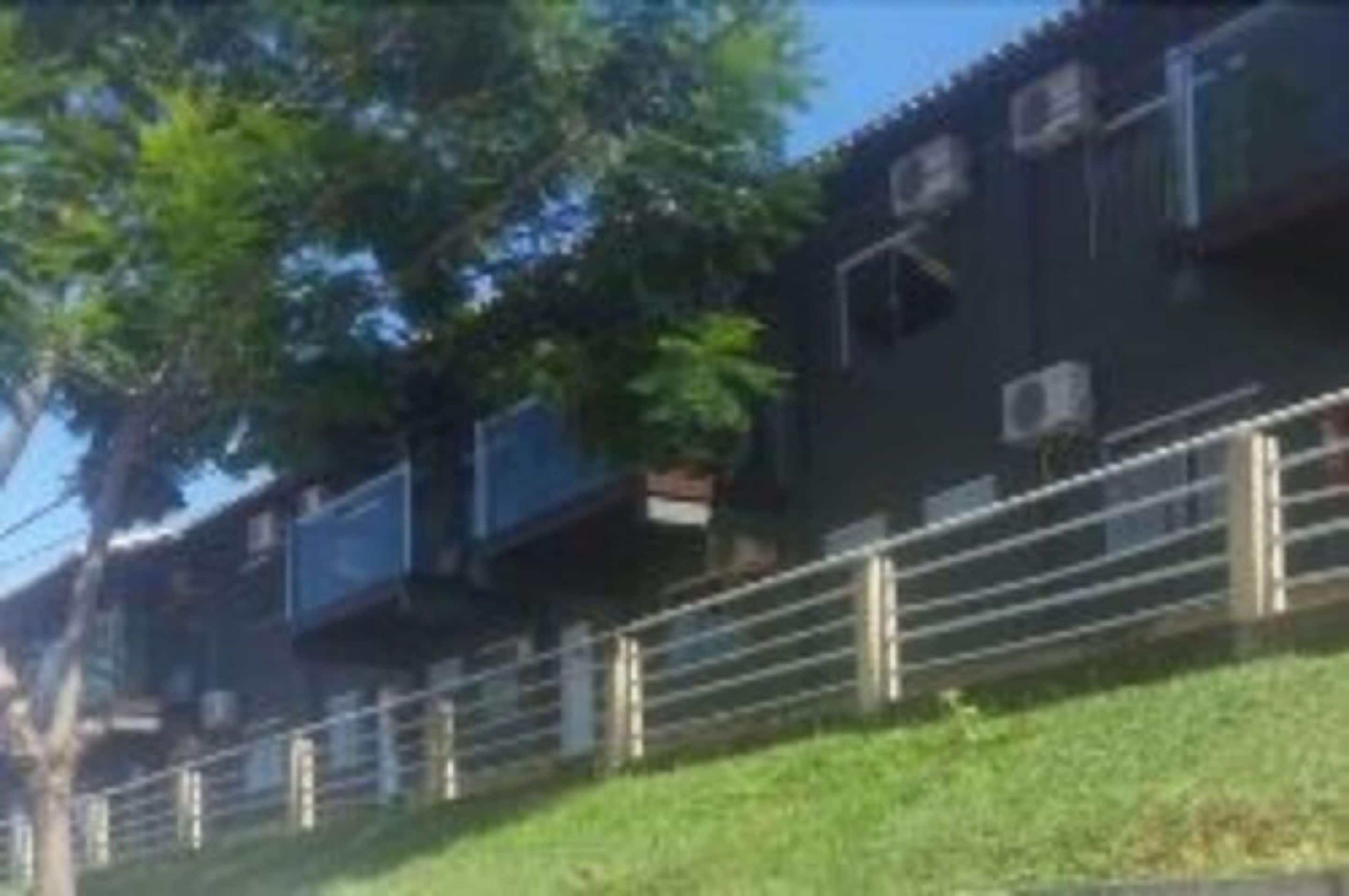 Bahagian luar