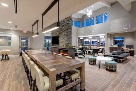 Lobby. Residence Inn by Marriott St. Cloud Waite Park