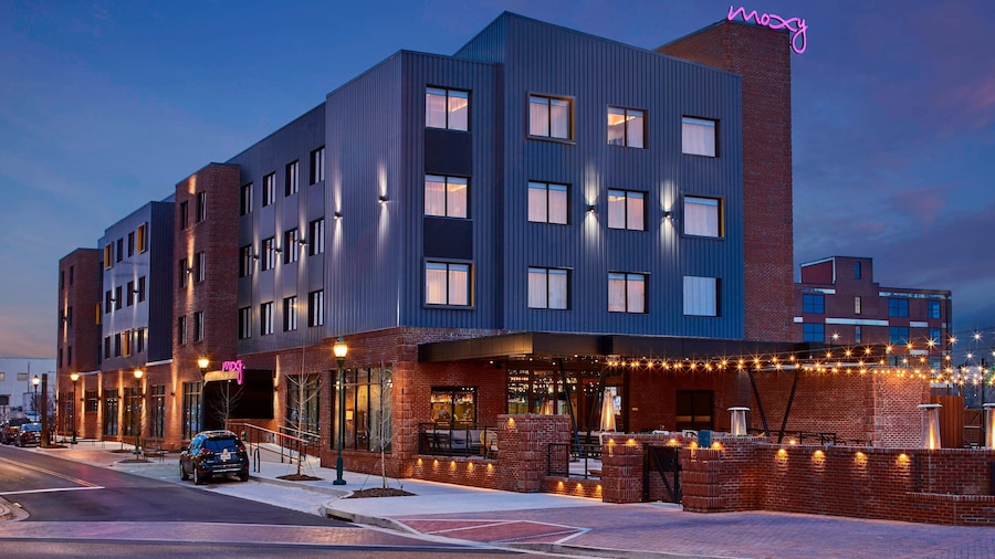 Moxy Chattanooga Downtown