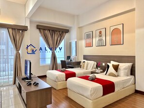1 ห้องนอน, โต๊ะทำงาน, ห้องเก็บเสียง, เตารีด/โต๊ะรีดผ้า