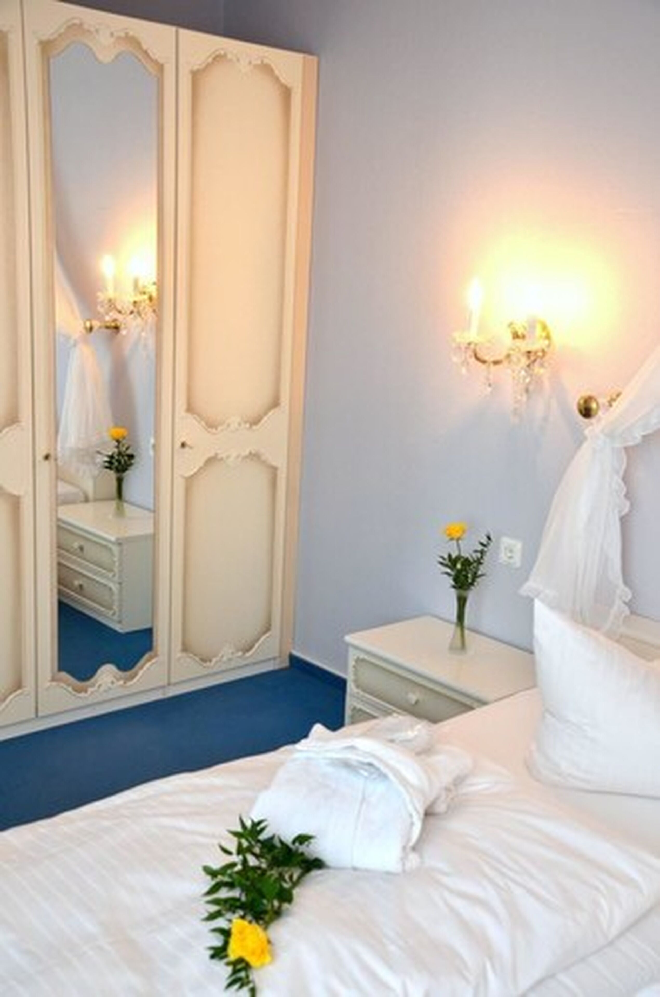 junior suite | 1 bedroom, hypo-allergenic bedding, desk, iron/ironing board