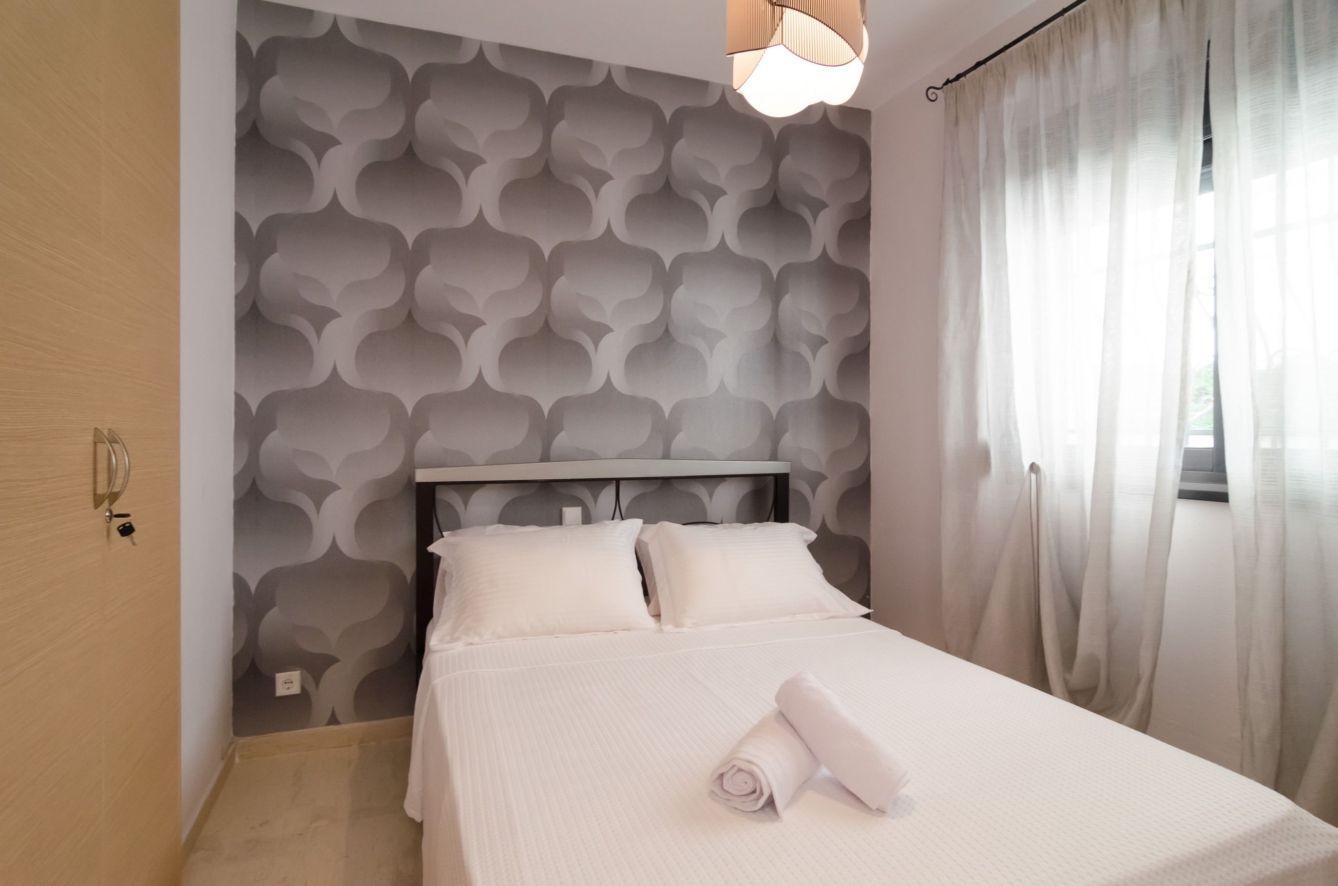 3 bedrooms, laptop workspace, iron/ironing board, free WiFi