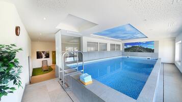 Piscine couverte