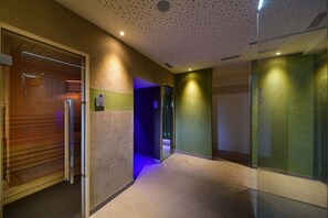 Sauna, massages sportifs, massages