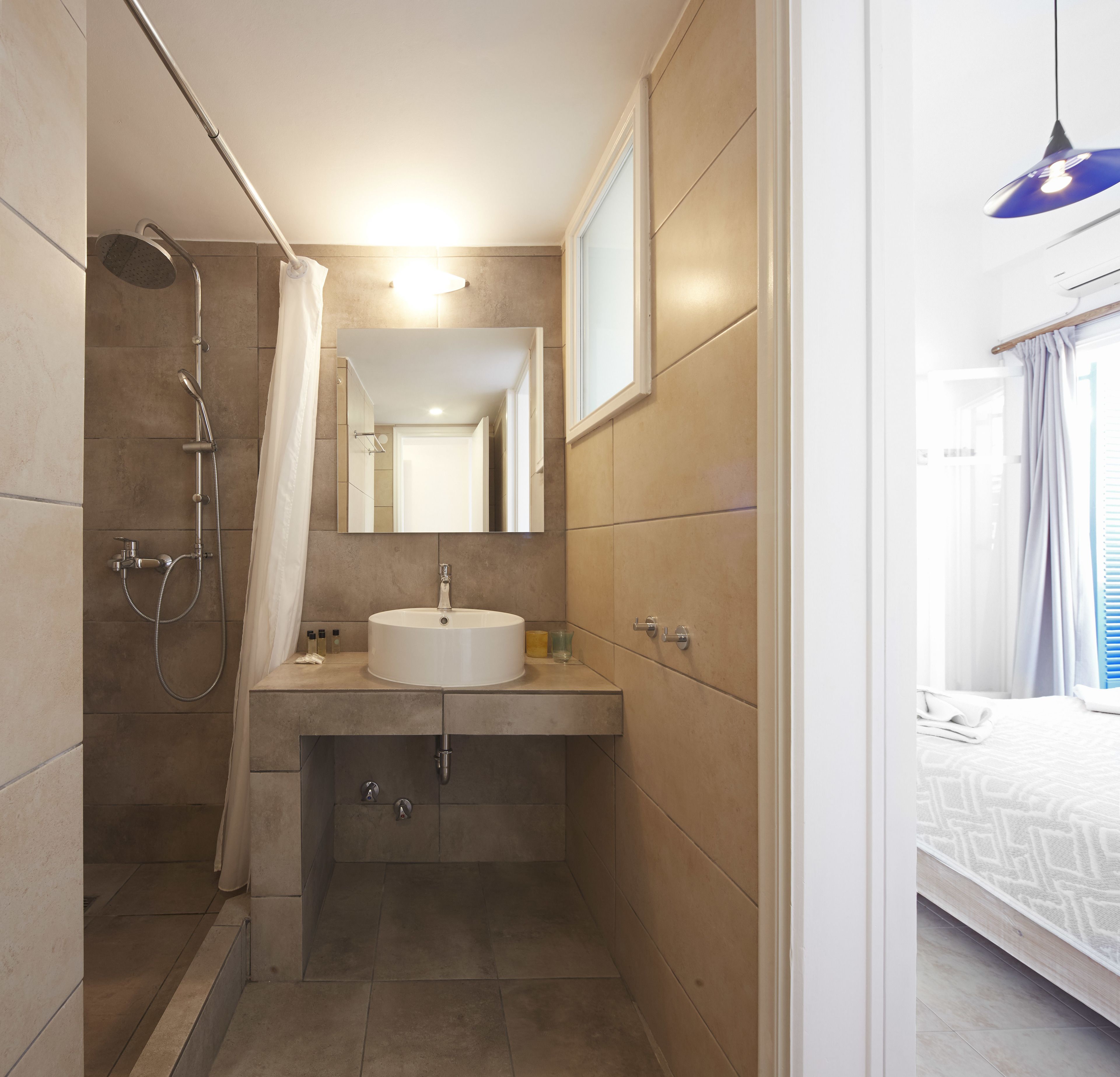 Familien-Suite, 2 Schlafzimmer (Side View) | Badezimmer