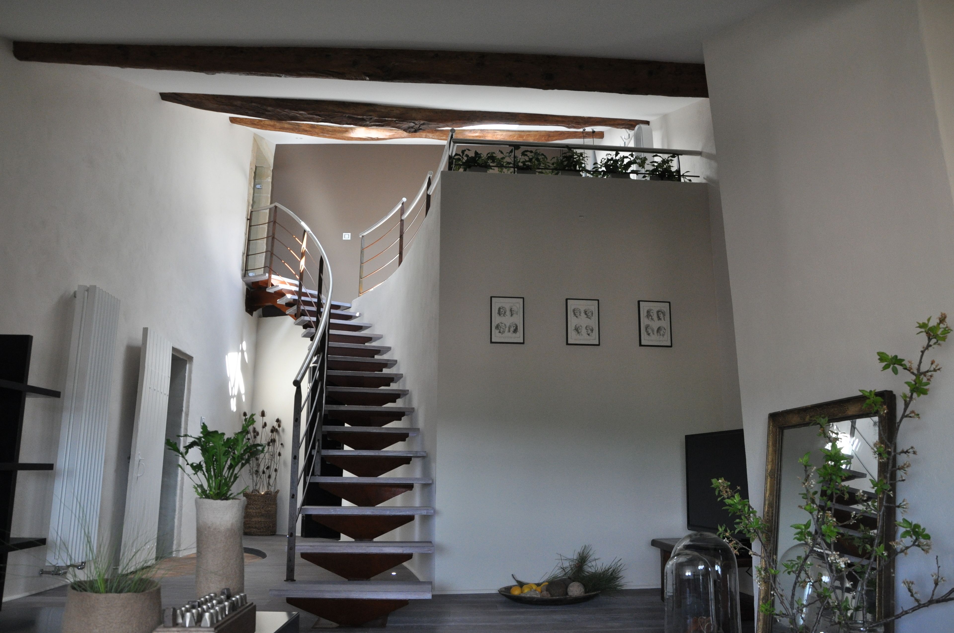 套房 | 高級寢具、客房內保險箱、書桌、熨斗/熨衣板