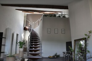 Feathers suite | Premium bedding, in-room safe, desk, iron/ironing board - Demeure Monte-Arena (Montaren-et-Saint-Mediers)