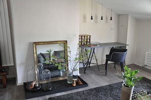 Feathers suite