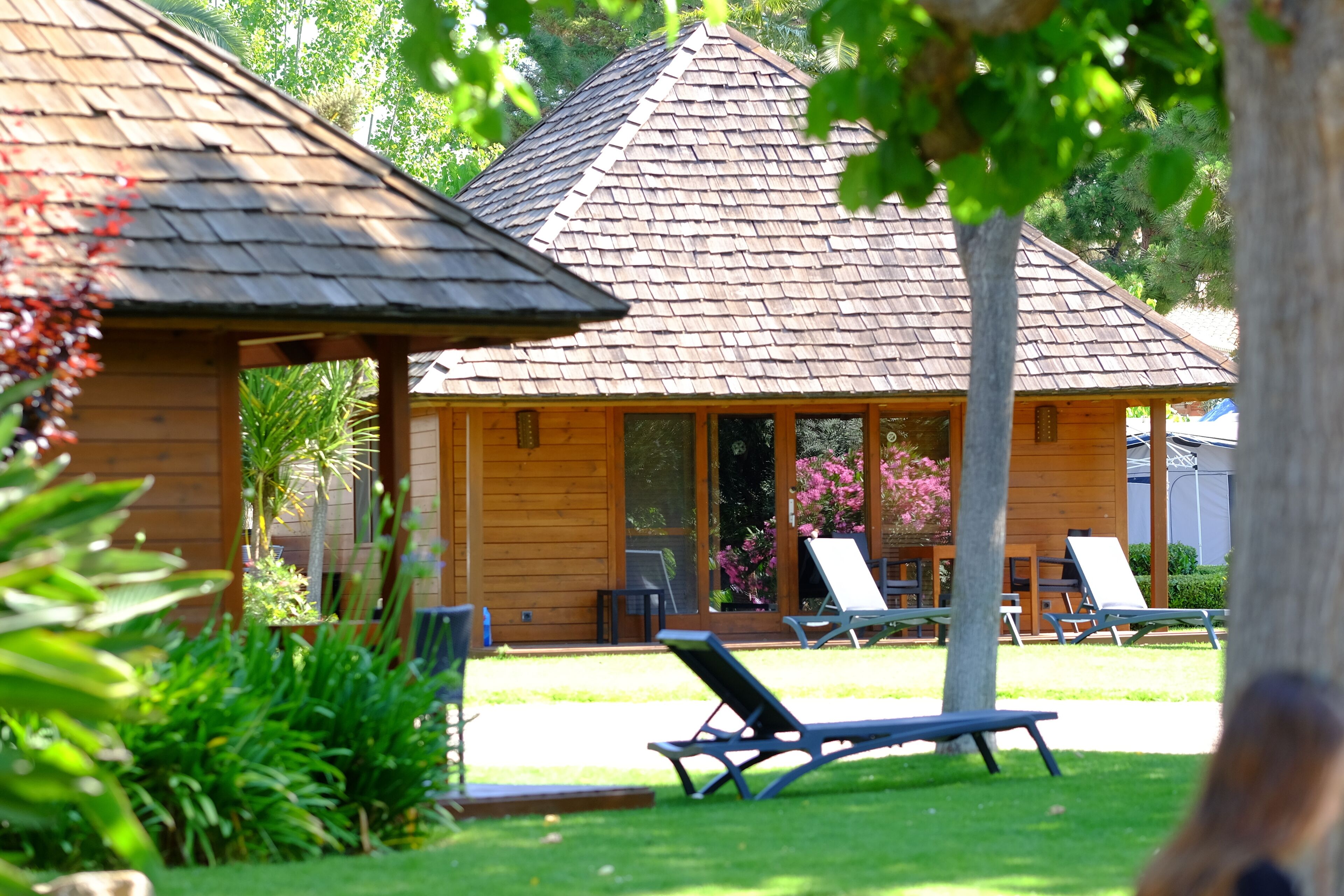 單棟小屋 (Bora-Bora Pavilions) | 獨特設計、獨特裝修、書桌、遮光窗簾/窗簾