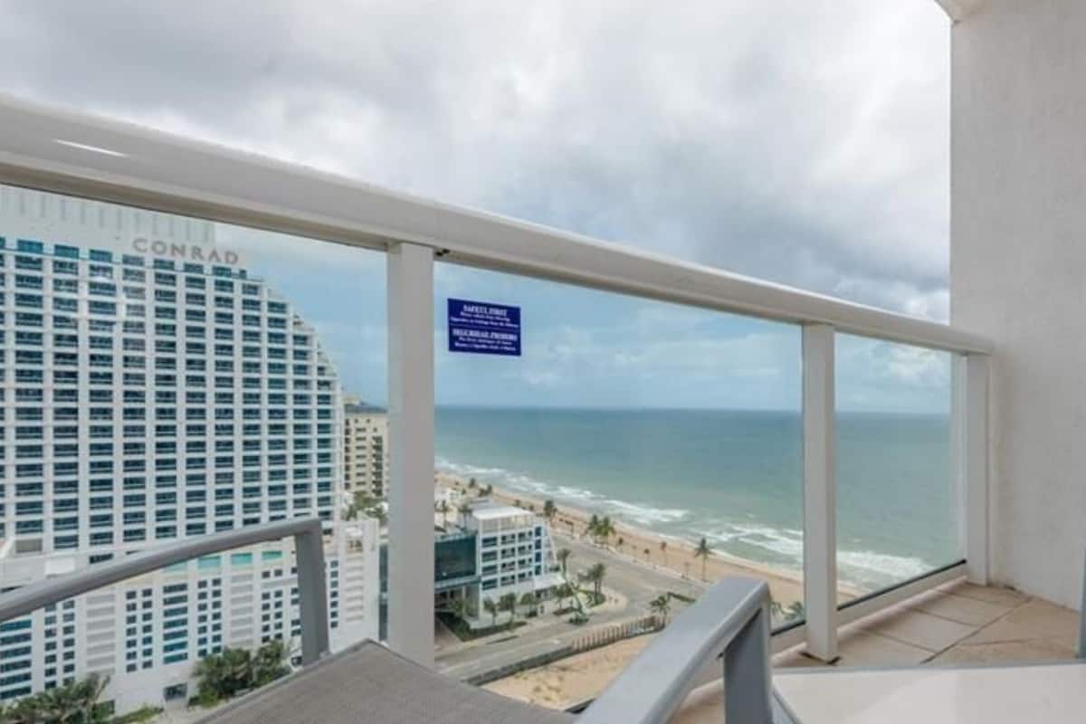Luxury Condo, Kitchen, Ocean View | Balcony view