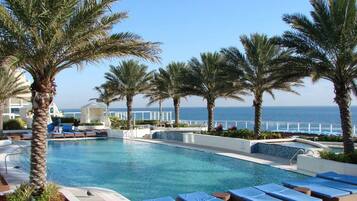 Outdoor pool, pool cabanas (surcharge), pool loungers