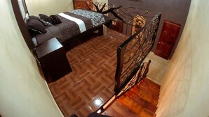 Standard Room, 1 Bedroom, Private Bathroom | Iron/ironing board (on request), WiFi (free) - La Siesta del Fauno (Morelia)