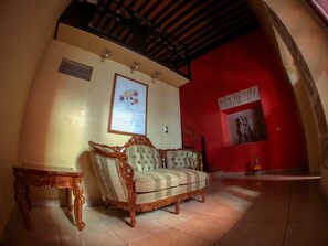 Chambre Standard, 1 chambre, salle de bains privée | Salle de séjour | Télévision à écran plat, Netflix