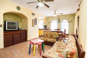 TV, DVD player - Hacienda del Carmen Condominium by ChezPlaya (Playa del Carmen)