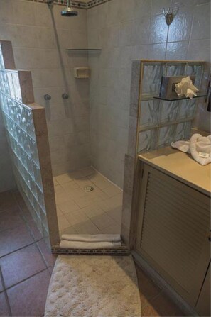 Signature Villa, Ensuite, Ocean View | Bathroom - Caribe DOS  Villa by ChezPlaya (Playa del Carmen)