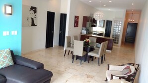 TV, DVD player - Vista Condominium by ChezPlaya (Playa del Carmen)