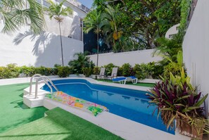 Outdoor pool, a natural pool