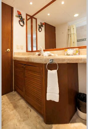 Shower, hair dryer, towels - Rinconada del Sol by ChezPlaya (Playa del Carmen)