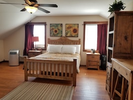 1 bedroom, individually decorated, individually furnished