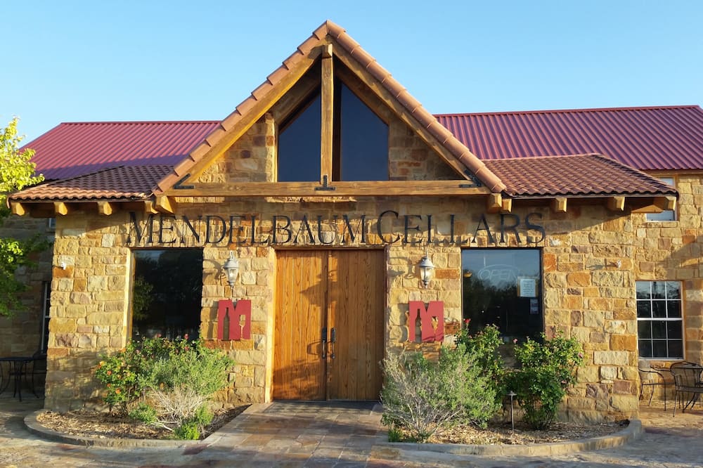 The Lofts at Mendelbaum Cellars