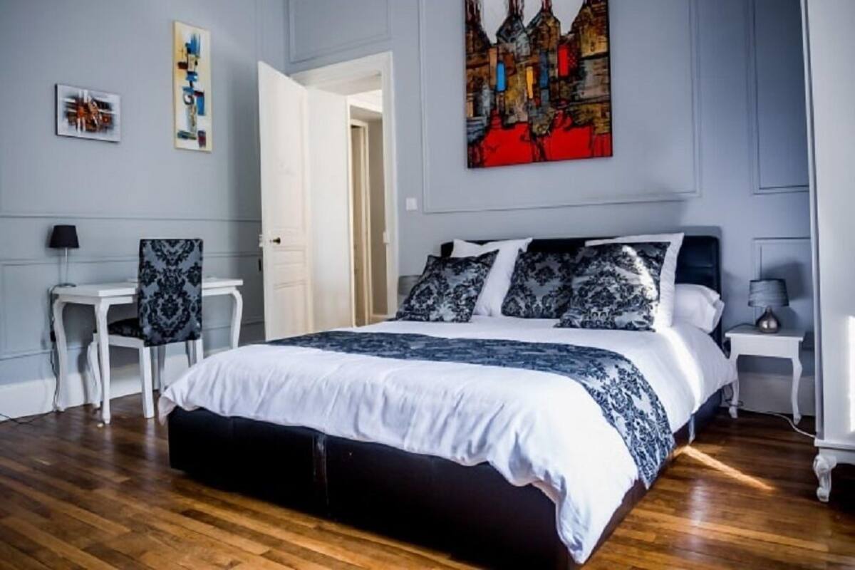 Double Room | Individually decorated, desk, soundproofing, free WiFi