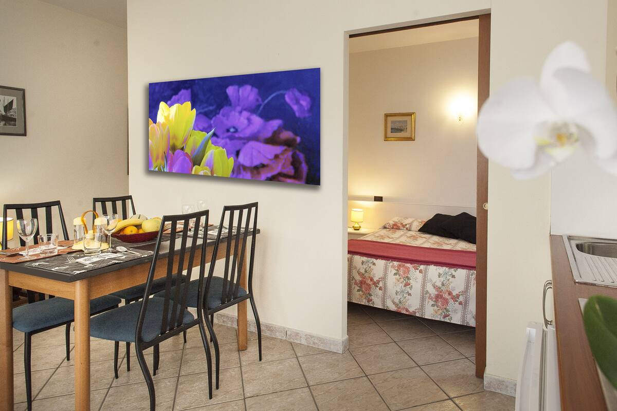 Coffres-forts dans les chambres, bureau, Wi-Fi gratuit, draps fournis