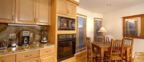 House, Multiple Beds (Heart of the Valley) | Private kitchen | Fridge, microwave, stovetop, dishwasher