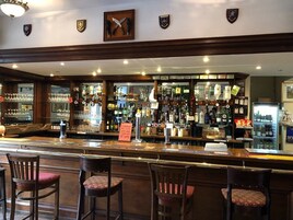 Bar (en el alojamiento)