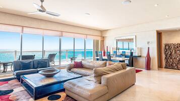 Condo | Living area | Flat-screen TV, DVD player