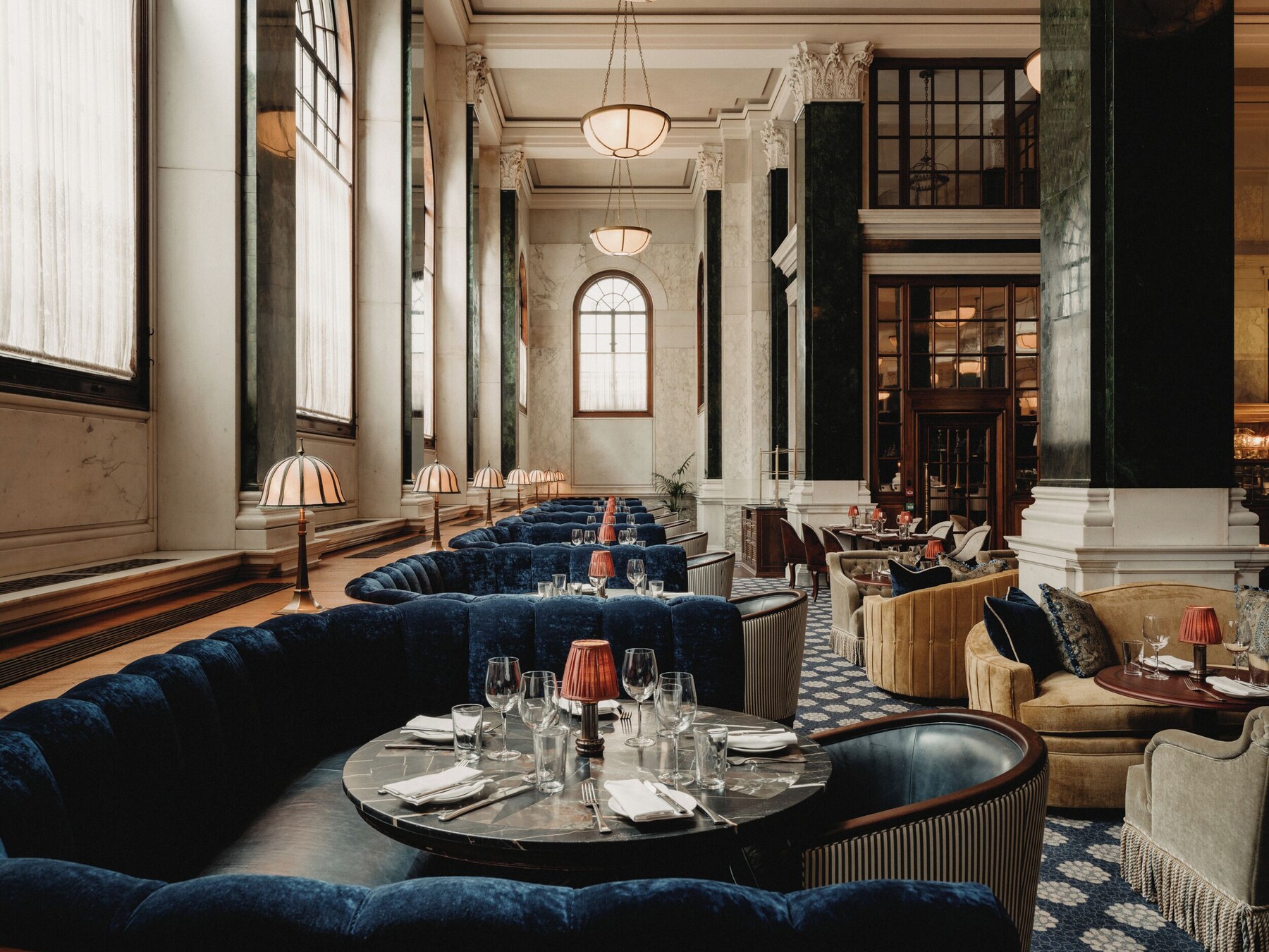 8 restaurants; breakfast, lunch, dinner and brunch served 