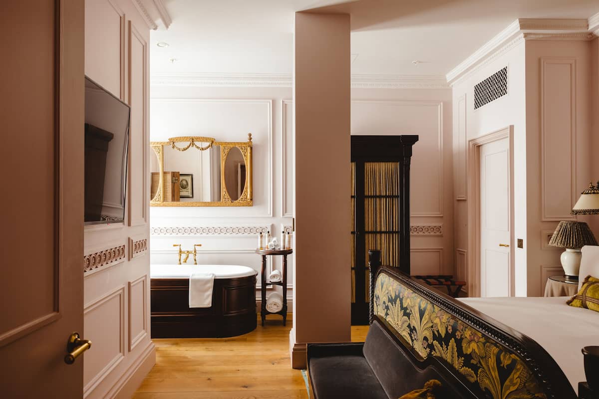 1 habitación, ropa de cama de alta calidad y minibar