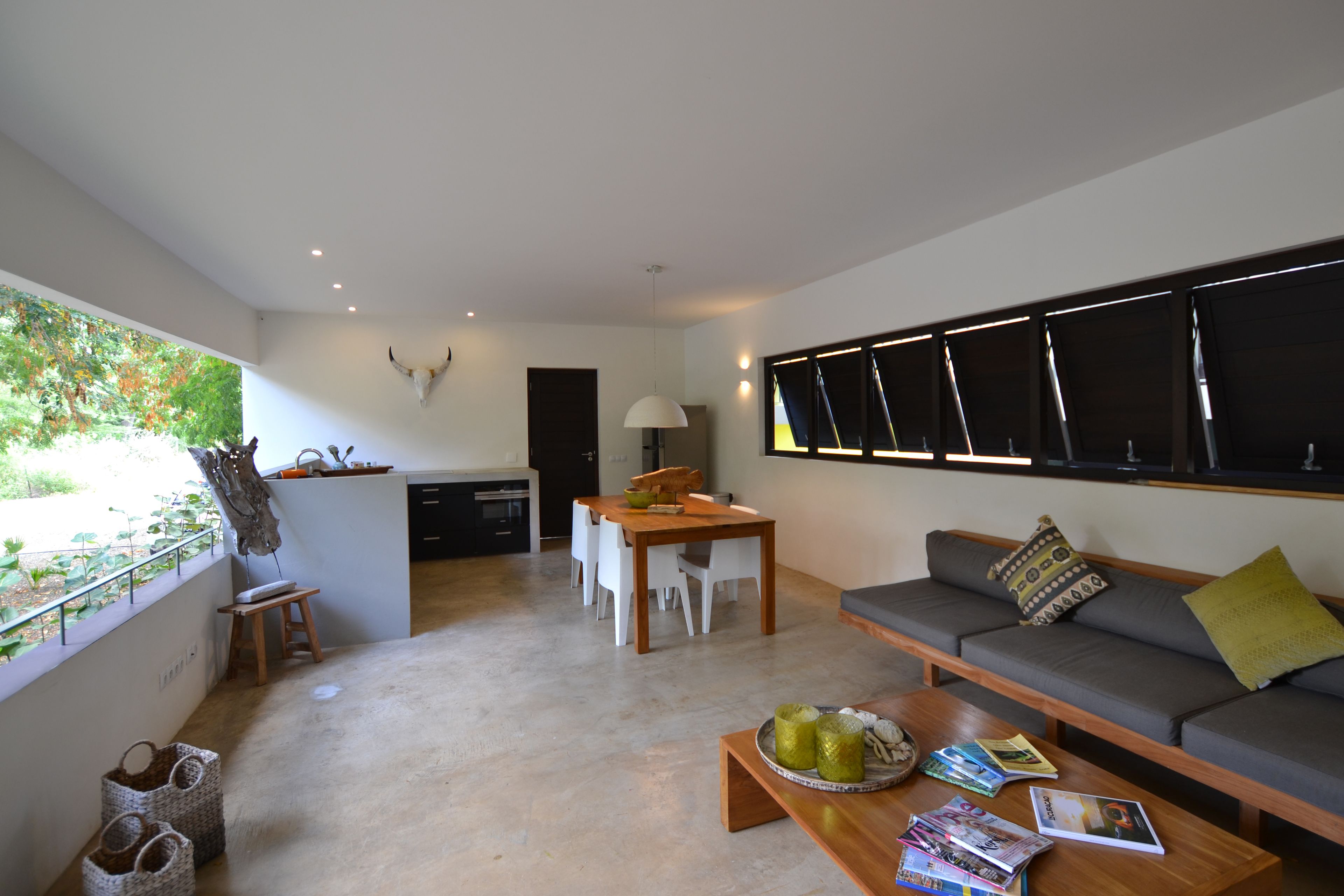 design villa, 2 bedrooms, private bathroom, poolside | living area