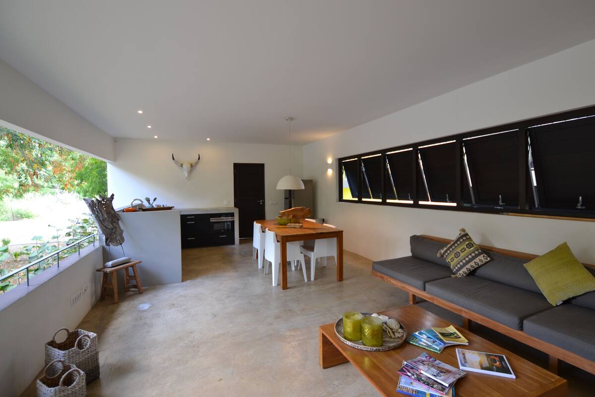 design villa, 2 bedrooms, private bathroom, poolside | living area